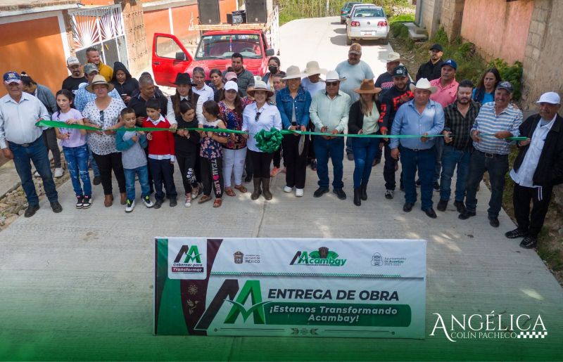 Entrega obras de pavimentación en Puentecillas y La Loma